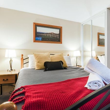 Dromaius 5 - 3Br Townhouse L Lake Views L Spa Bath L Wifi L Bbq Джиндабайн Экстерьер фото