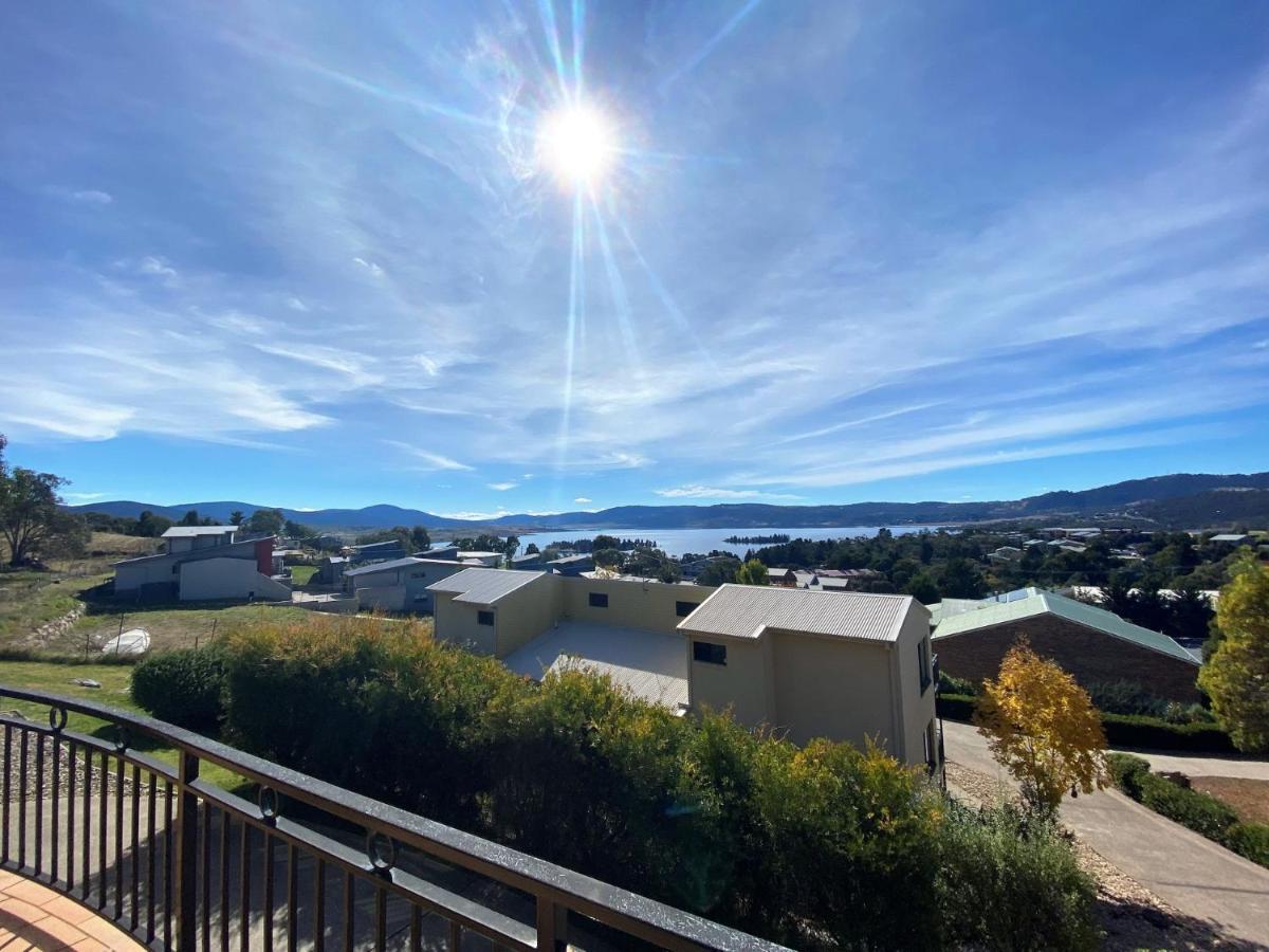 Dromaius 5 - 3Br Townhouse L Lake Views L Spa Bath L Wifi L Bbq Джиндабайн Экстерьер фото