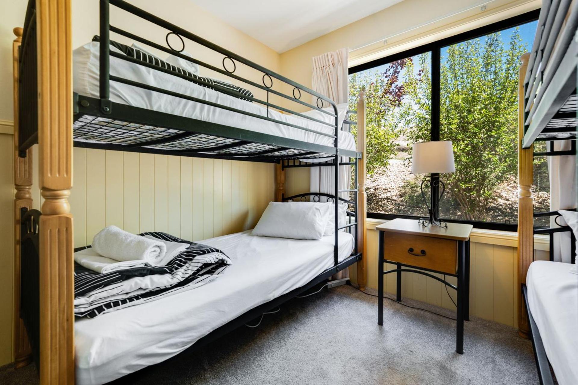 Dromaius 5 - 3Br Townhouse L Lake Views L Spa Bath L Wifi L Bbq Джиндабайн Экстерьер фото