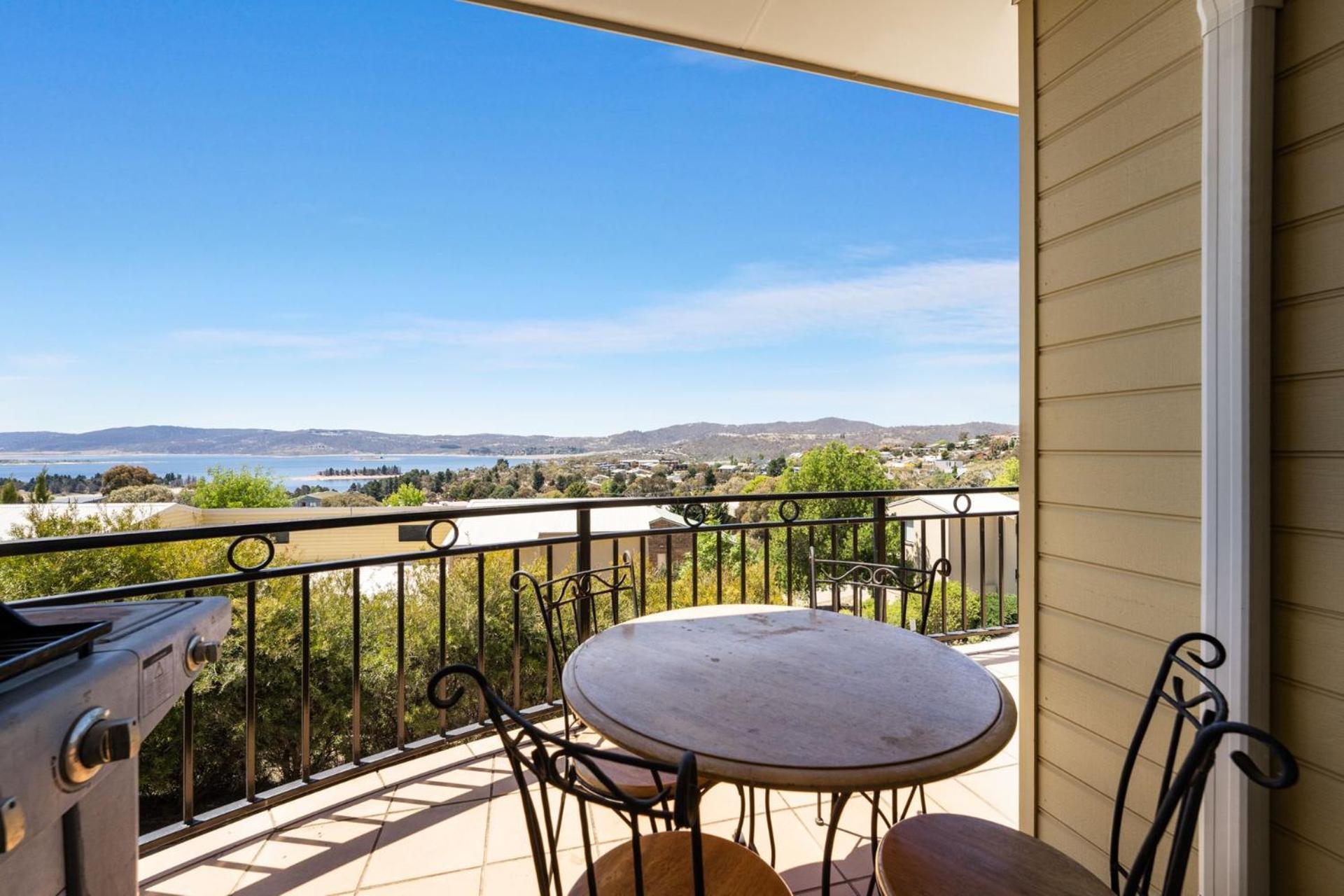 Dromaius 5 - 3Br Townhouse L Lake Views L Spa Bath L Wifi L Bbq Джиндабайн Экстерьер фото